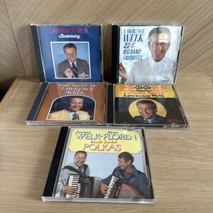 Lot Of 5 Lawrence Welk CD's‎